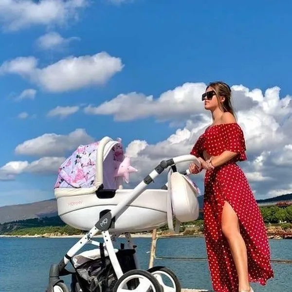 Peony pram lifestyle photo 4